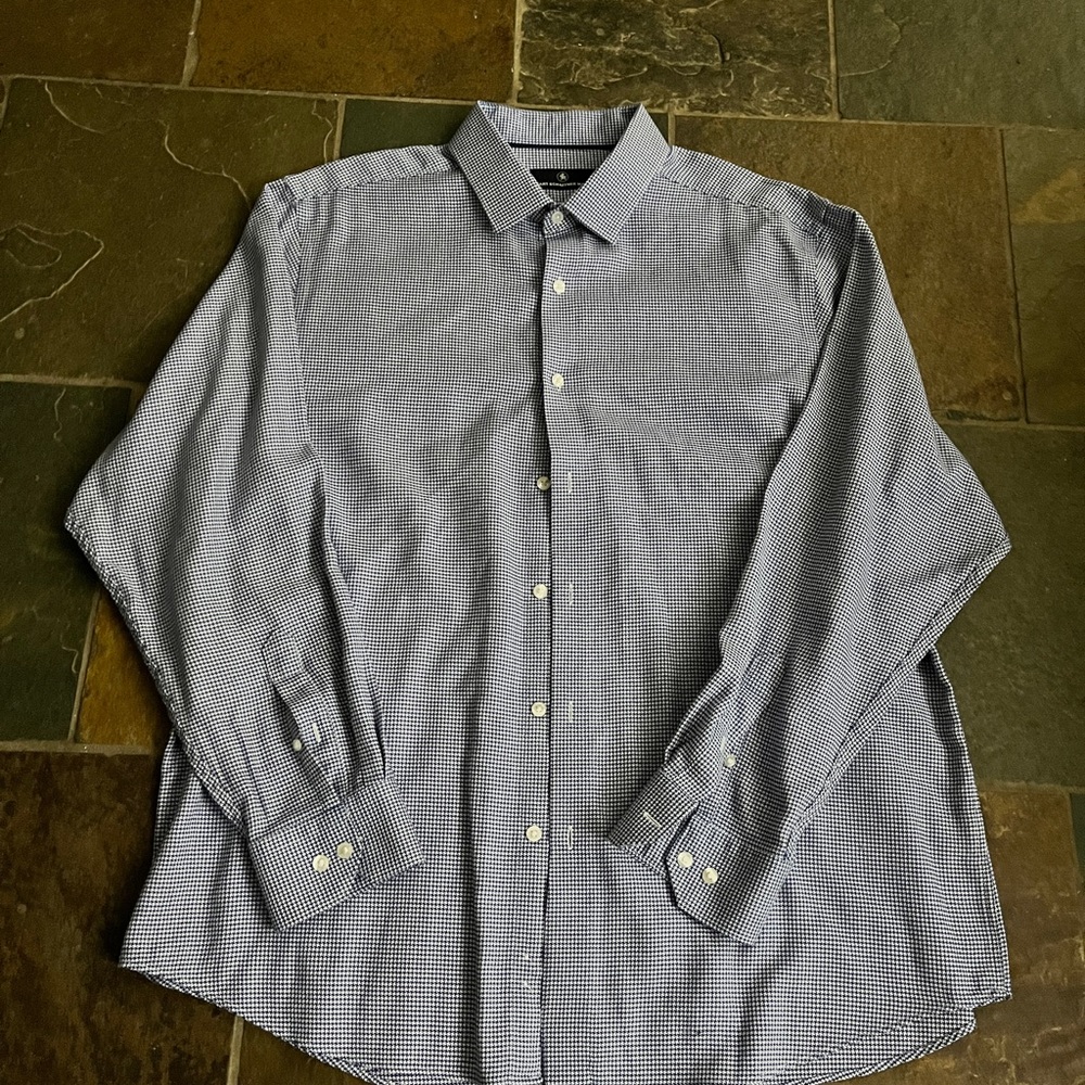 Hart Schaffner Marx Navy Checkered Dress Shirt